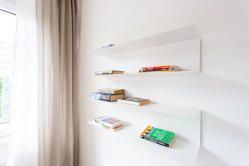 Kleines Bücherregal / small bookshelf